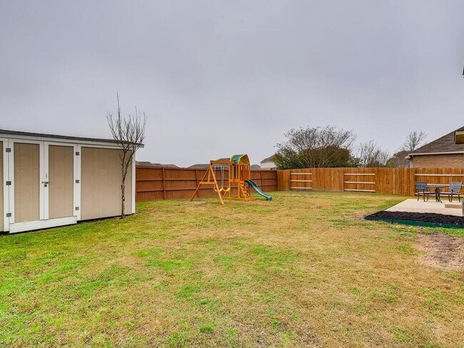 Building Photo - 461 Sweet Gum Dr