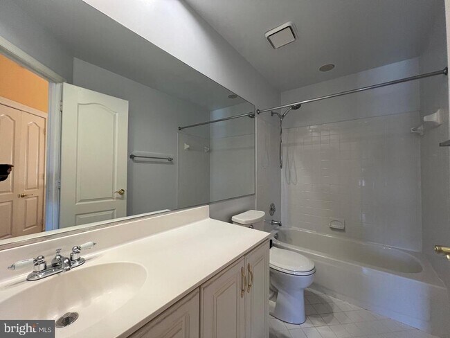 Building Photo - 201 Blaze Climber Way