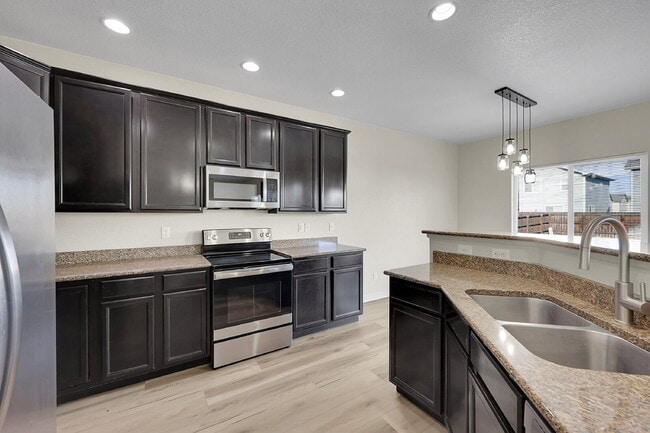 Building Photo - $2,750.00 - 6 Bedrooms, 3.5 Bathrooms, Single Family Home in Colorado Springs with Fenced Yard!