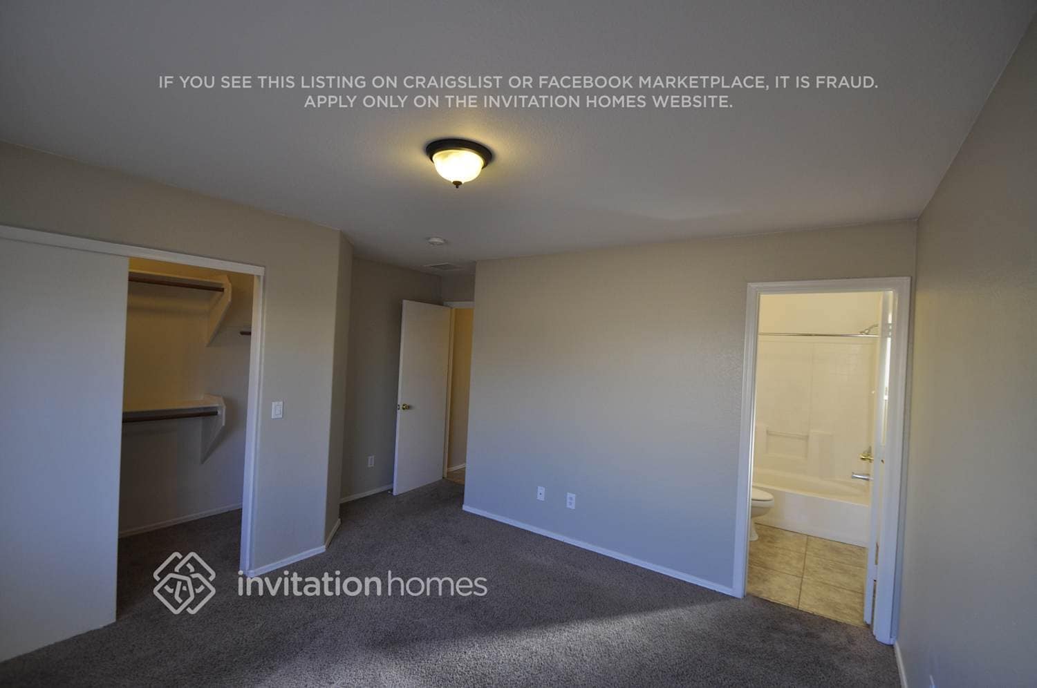 Building Photo - 12732 W Voltaire Ave