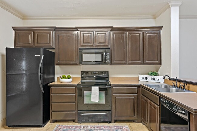 Building Photo - "Modern 2 Bed, 1.5 Bath Condo in Sanger, TX with 982 sq ft of Comfortable Living Space!"