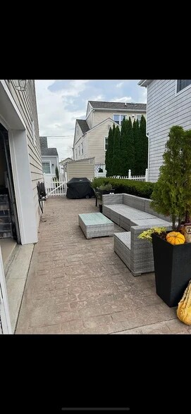 Building Photo - 119 N Belmont Ave