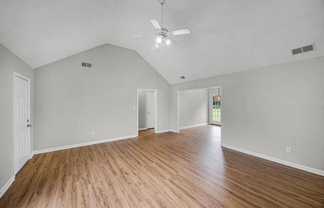 Building Photo - 7 Hartsfield Dr