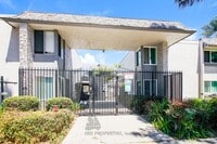 Building Photo - Great 1 Bedroom Condo in Long Beach!