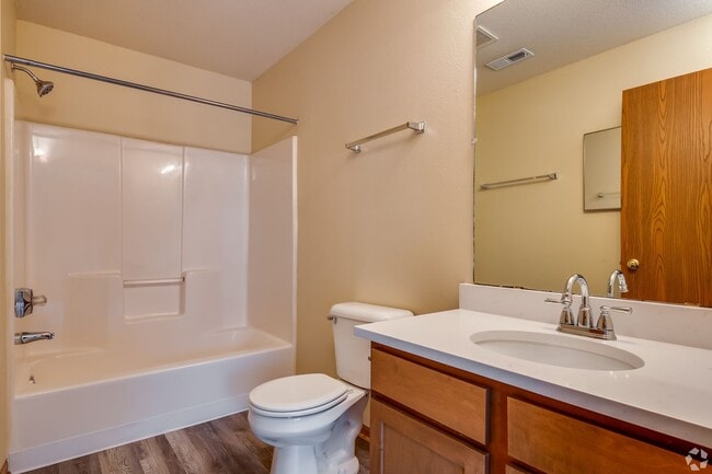 Building Photo - Modern 2-Bed/2-Bath Condo Style Apartments Available Now!