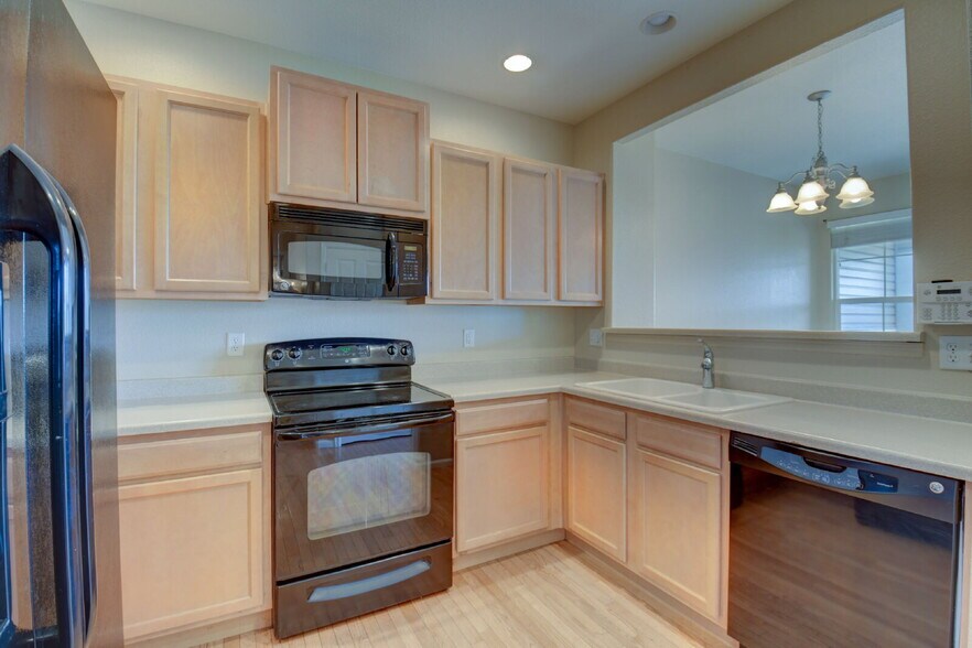 Building Photo - Minutes from Military Bases – Well-Maintai...