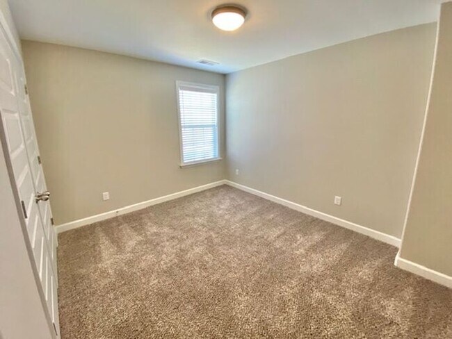 Building Photo - Now Leasing in Southaven @ Rasco Farms- 4-Bedroom 2.5 Bath Home-Availalbe Now!