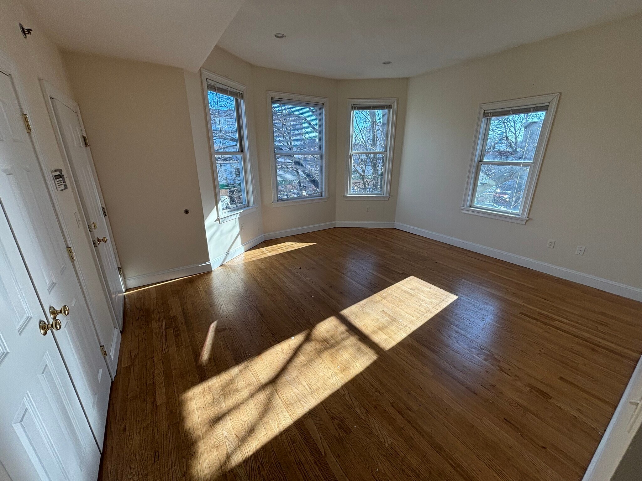 Building Photo - 9 Gardner Ter