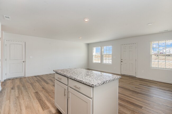 Building Photo - 385 Dasu Dr