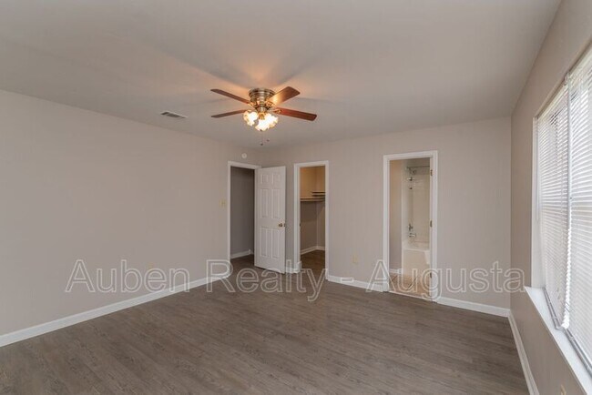 Building Photo - 4689 Oakley Pirkle Rd