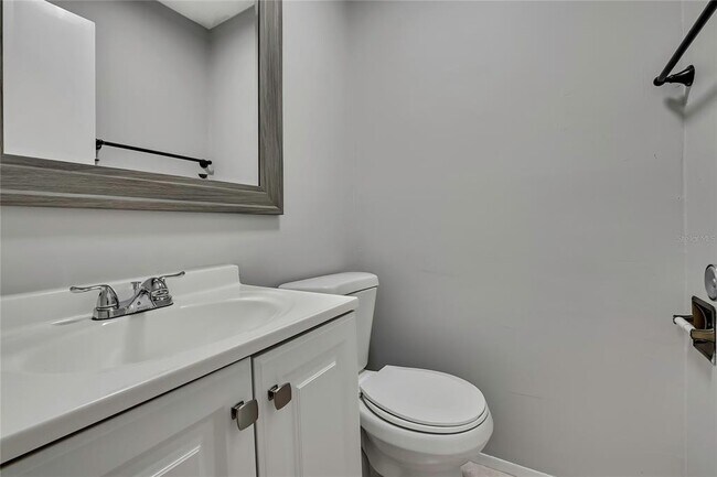 Building Photo - 2453 Keeport Dr