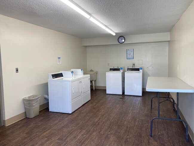 Building Photo - 3 Royal Palm Way