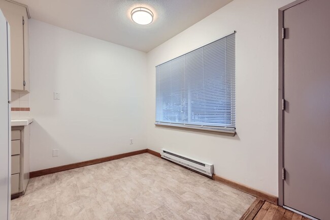 Interior Photo - Holly Manor