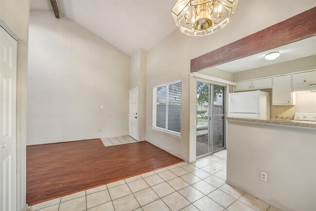 Building Photo - 12980 Greenway Chase Ct