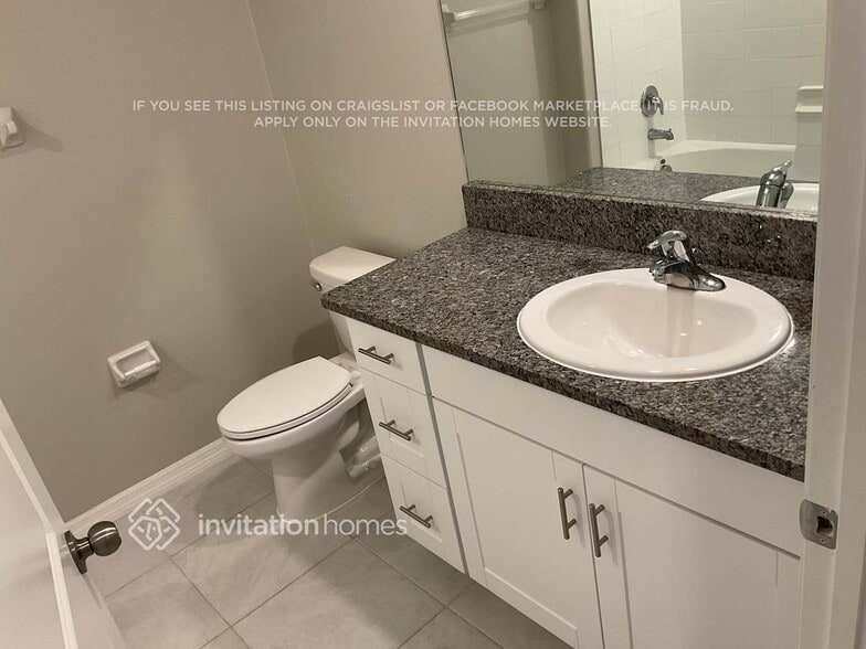 Building Photo - 2238 Jungle Dr