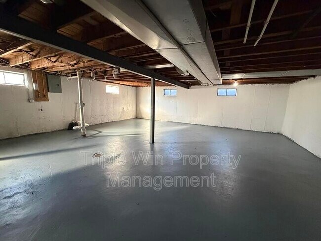 Building Photo - 1110 Jennings Station Rd