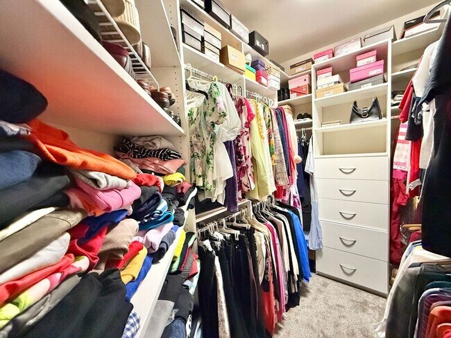 Building Photo - 1616 Doubles Ct