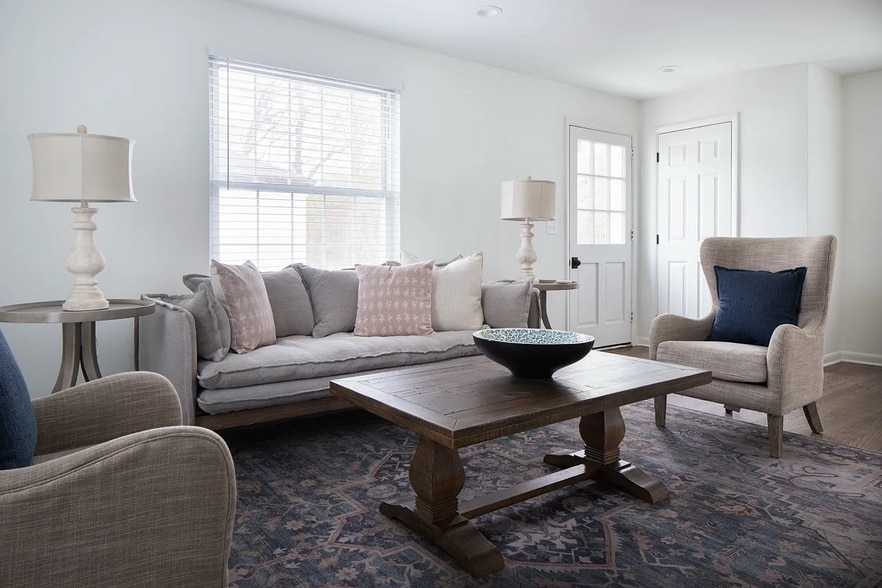 Building Photo - 203 Leake Ave