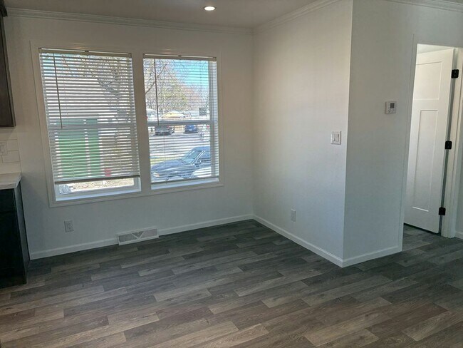 Building Photo - 154 Cimarron