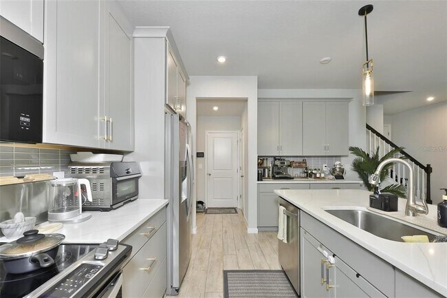 Building Photo - 1123 Crk Vly Ct