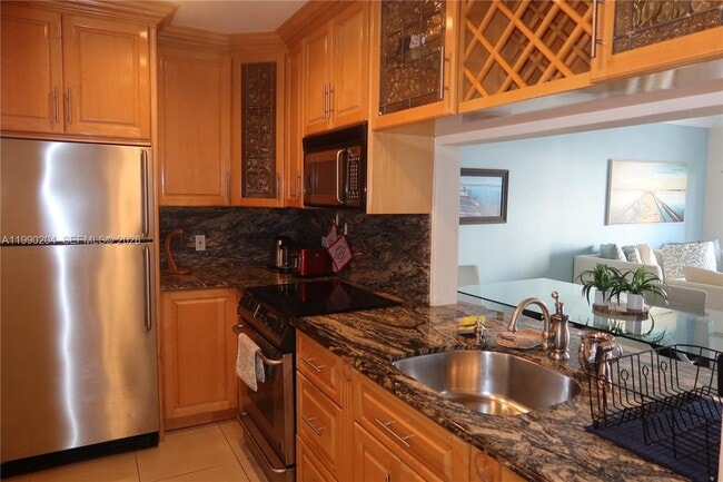 Building Photo - 3601 NE 170th St