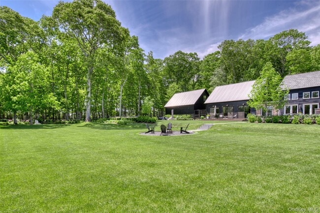 Building Photo - 745 Golf View Ct