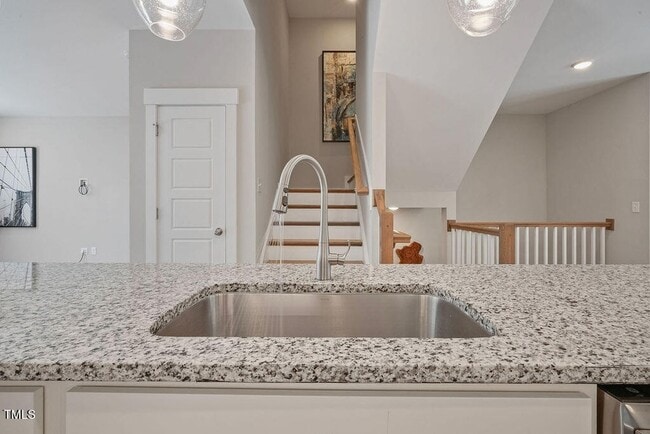 Building Photo - 2075 Eva Pearl Dr