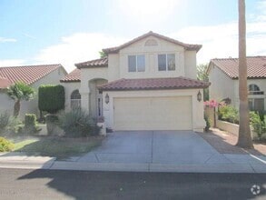 Building Photo - Stunning 3 bedroom, 2.5 bathroom Gold Cour...