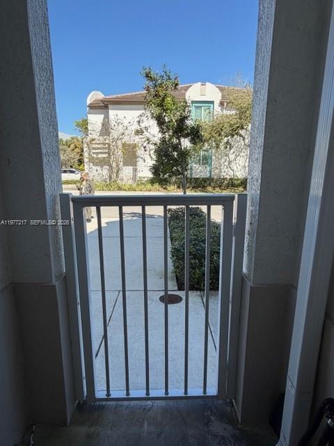 Building Photo - 6280 SW 47th Ct