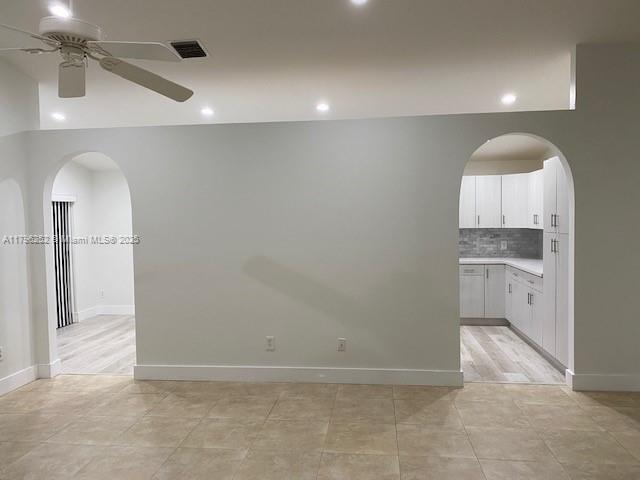Building Photo - 22681 Royal Crown Terrace E