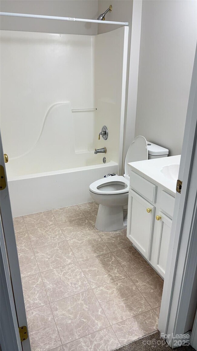 Building Photo - 8620 Grey Squirrel Ct