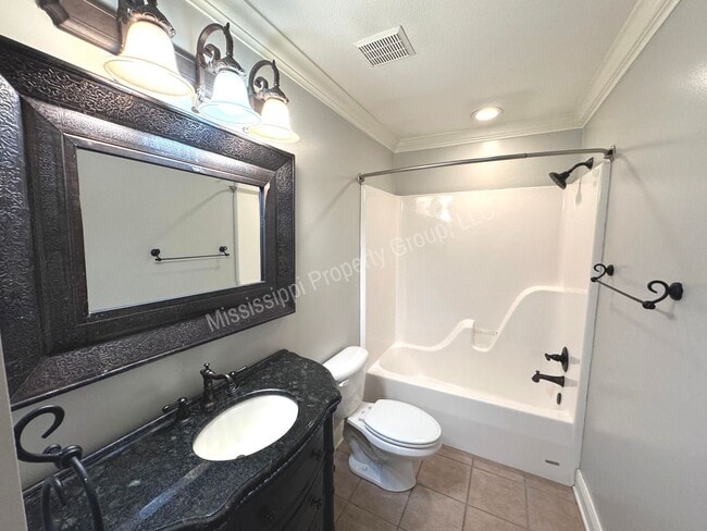 Building Photo - 3BR/3BA For Rent