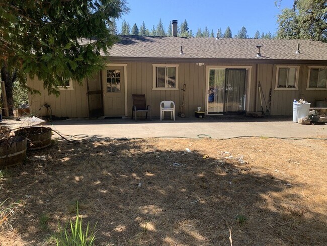 Primary Photo - Studio apartment in Pleasant Valley - rent...