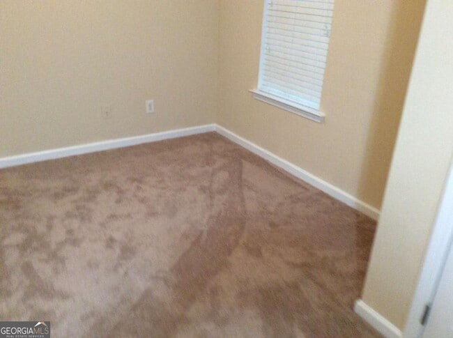 Building Photo - 4015 Yellow Pine Ct