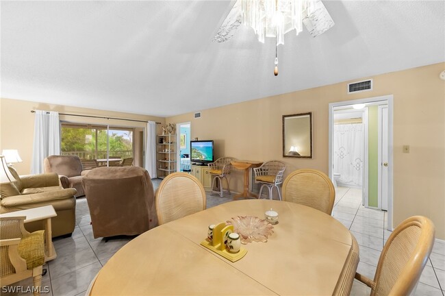 Building Photo - 5419 Rattlesnake Hammock Rd