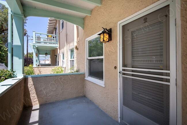 Building Photo - Charming 1 BR with AC in Bankers Hill with Onsite Laundry