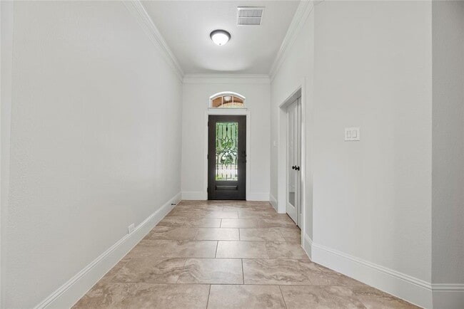 Building Photo - 30510 Hackberry Woods St