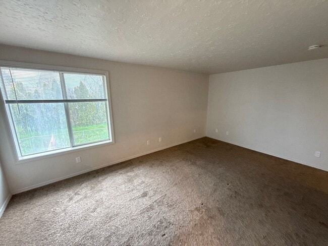 Building Photo - 3714 47th Ave NE