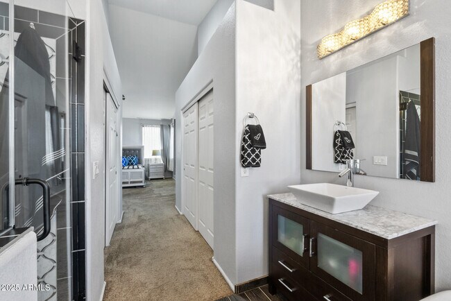 Building Photo - 11530 W Palm Brook Dr