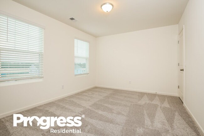 Building Photo - 820 Hydra Ln