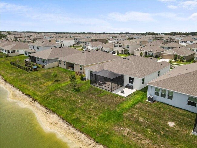 Building Photo - 33700 Hamilton Hl Ln