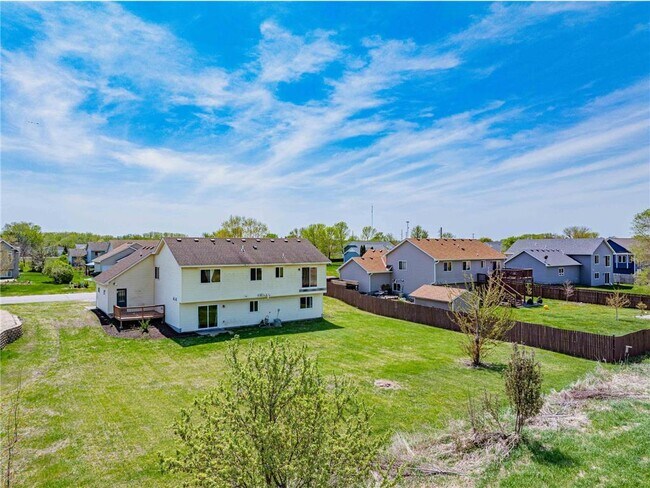 Building Photo - 2112 Blake Ave