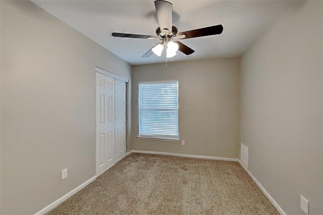 Building Photo - 9806 Arrowgrass Dr