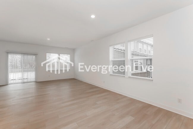 Building Photo - 3588 Copley Ct