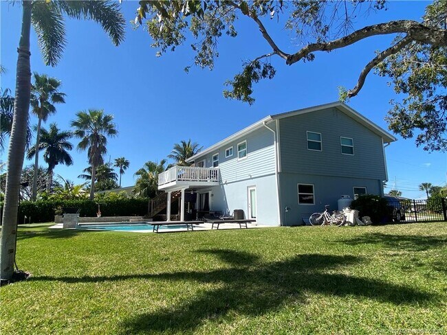 Building Photo - 1606 SW Egret Way