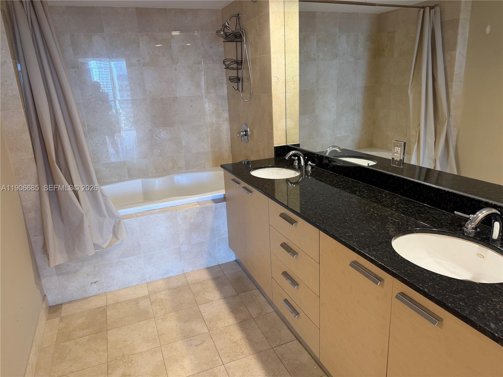 Building Photo - 1850 S Ocean Dr