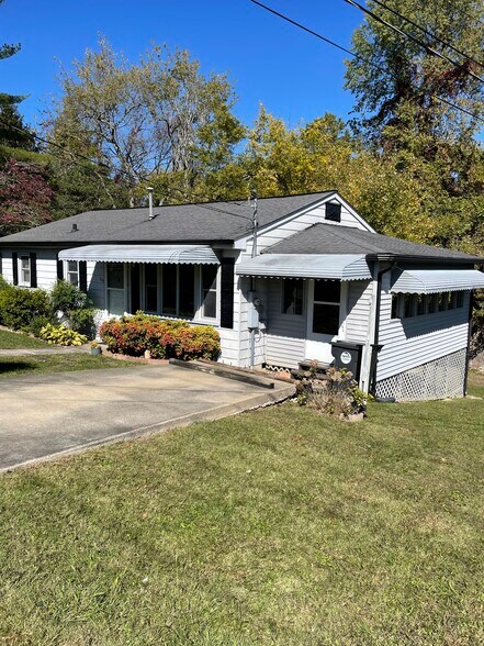 Front of house - 208 Bishop St