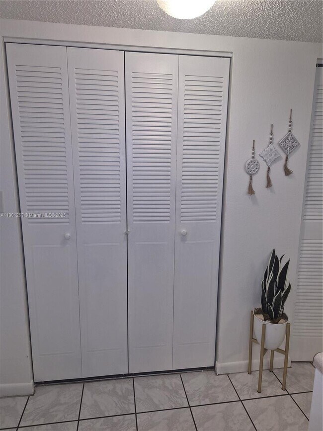 Building Photo - 201 180th Dr