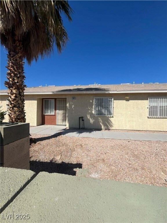 Primary Photo - 3849 Soda Springs Dr