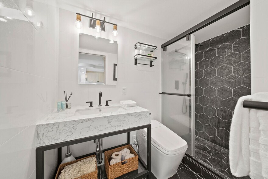 Building Photo - 1777 Ala Moana Blvd